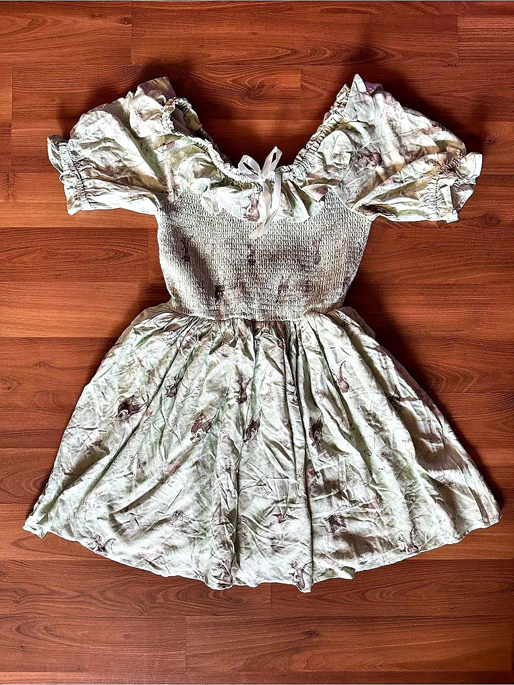 🆕 Disney BoxLunch Bambi Smocked Dress Floral Midi in Green Size Small